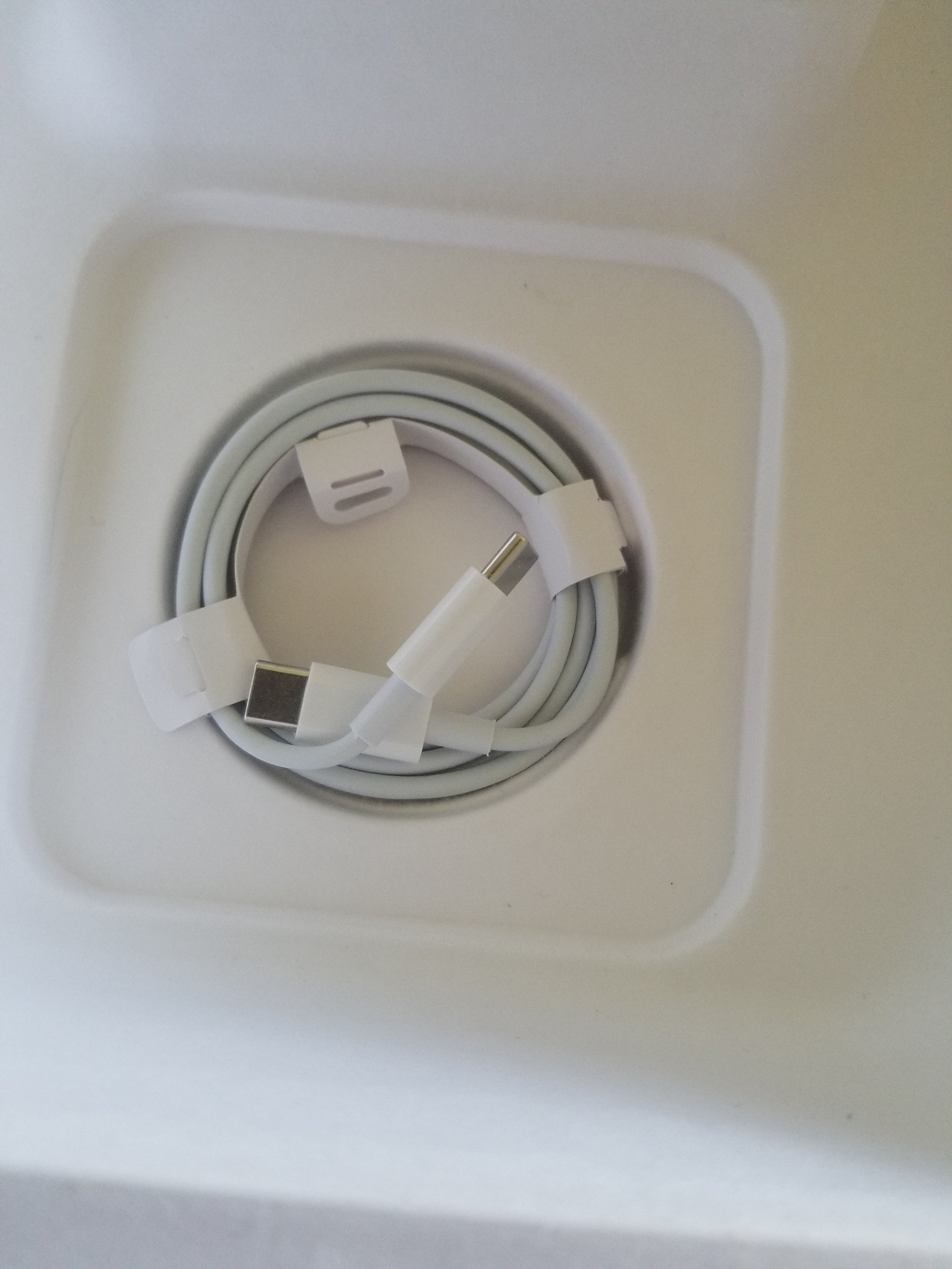 AirPods Max vendor